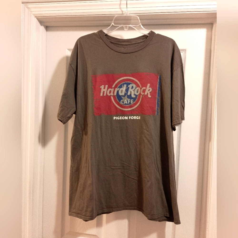Hard Rock Cafe Pigeon Forge Gray Red Men's XXL  T-shirt